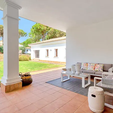 Yolo Spaces - Sotogrande White House Villa San Roque (Andalucia)