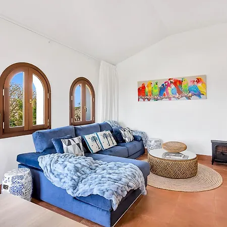 Yolo Spaces - Sotogrande White House San Roque (Andalucia)